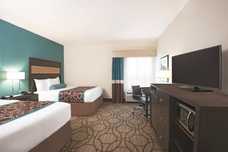 Hotel Towneplace By Marriott West 3*